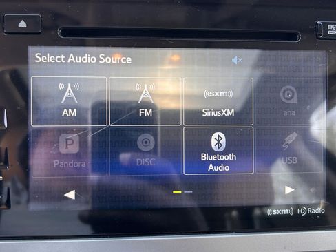 Used 2017 Subaru Outback 2.5i Limited image 17