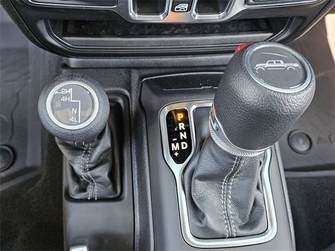 New 2025 Jeep Gladiator Sport image 21