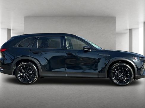 Certified 2025 MAZDA CX-70 3.3 Turbo w/ Premium Package image 3