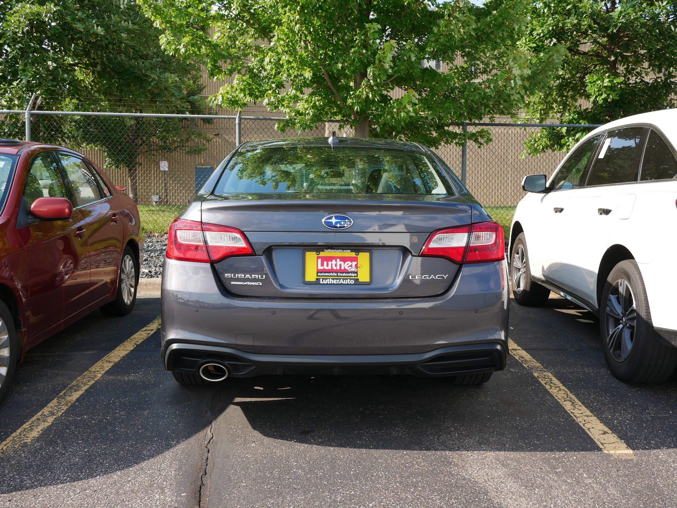 Used 2016 Subaru Outback 3.6R Limited AWD/4WD image 4