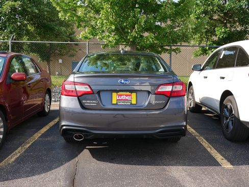 Used 2016 Subaru Outback 3.6R Limited AWD/4WD image 4