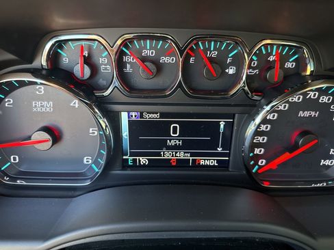 Used 2018 Chevrolet Tahoe LT image 23