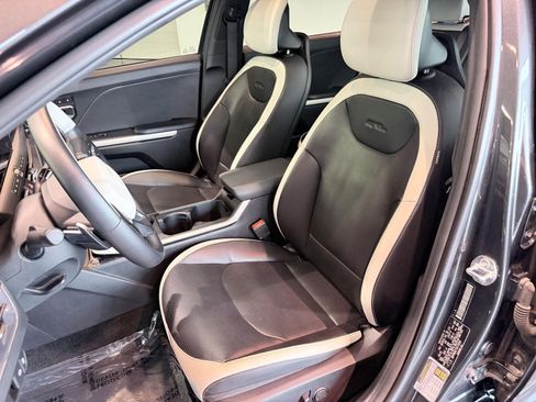 Used 2025 Kia K4 GT-Line w/ GT-Line Premium Package FWD image 31