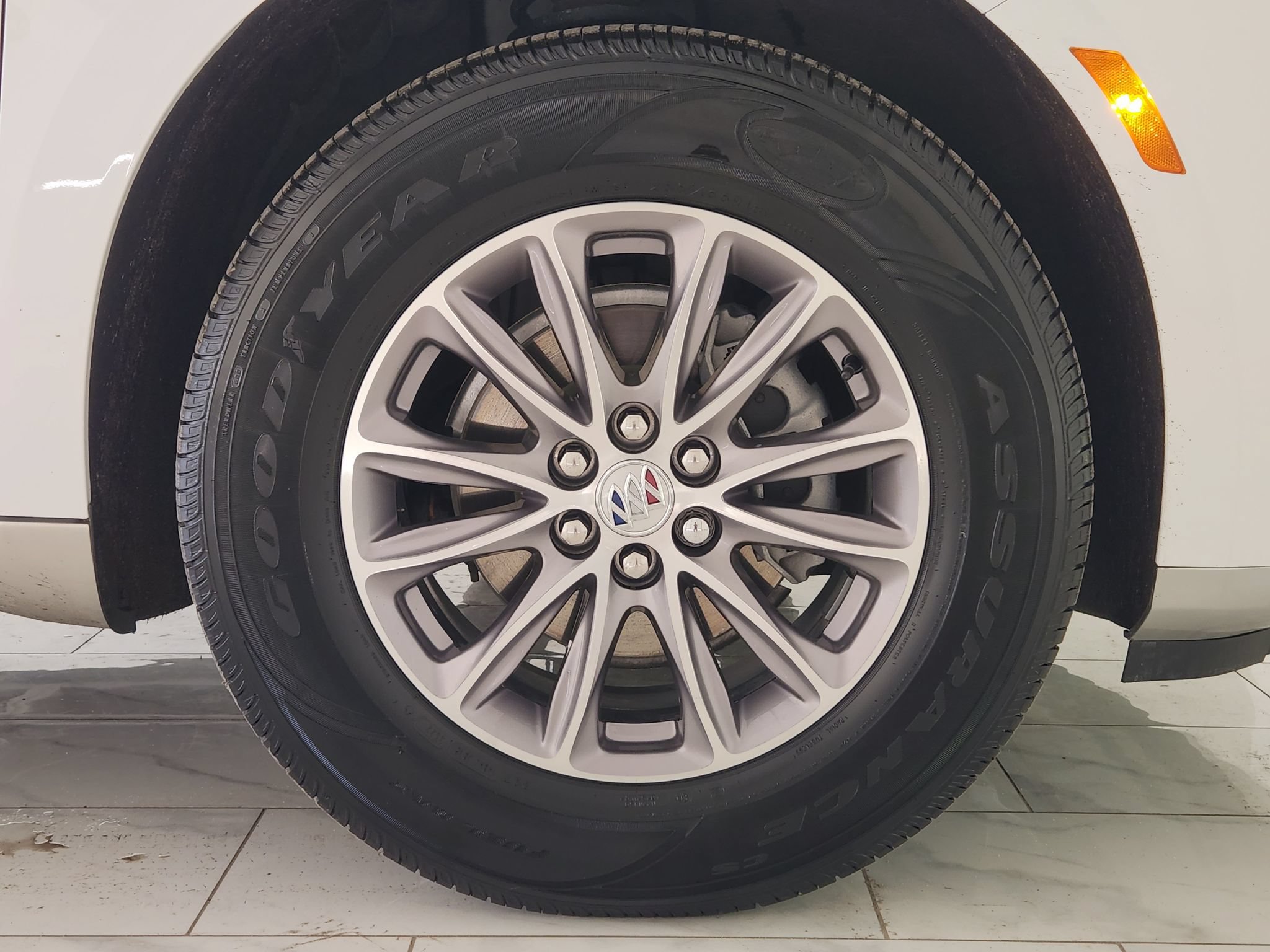 Used 2023 Buick Enclave Essence w/ Trailering Package, 5000 lbs. FWD image 10