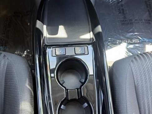 Used 2022 Toyota Prius Prime LE FWD image 14