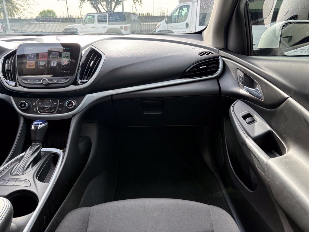 Used 2016 Chevrolet Volt LT FWD image 7