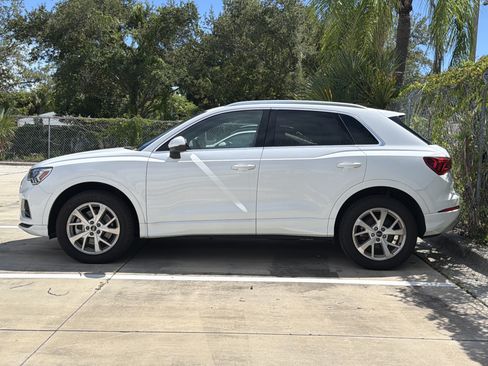 Used 2023 Audi Q3 2.0T Premium AWD/4WD image 4