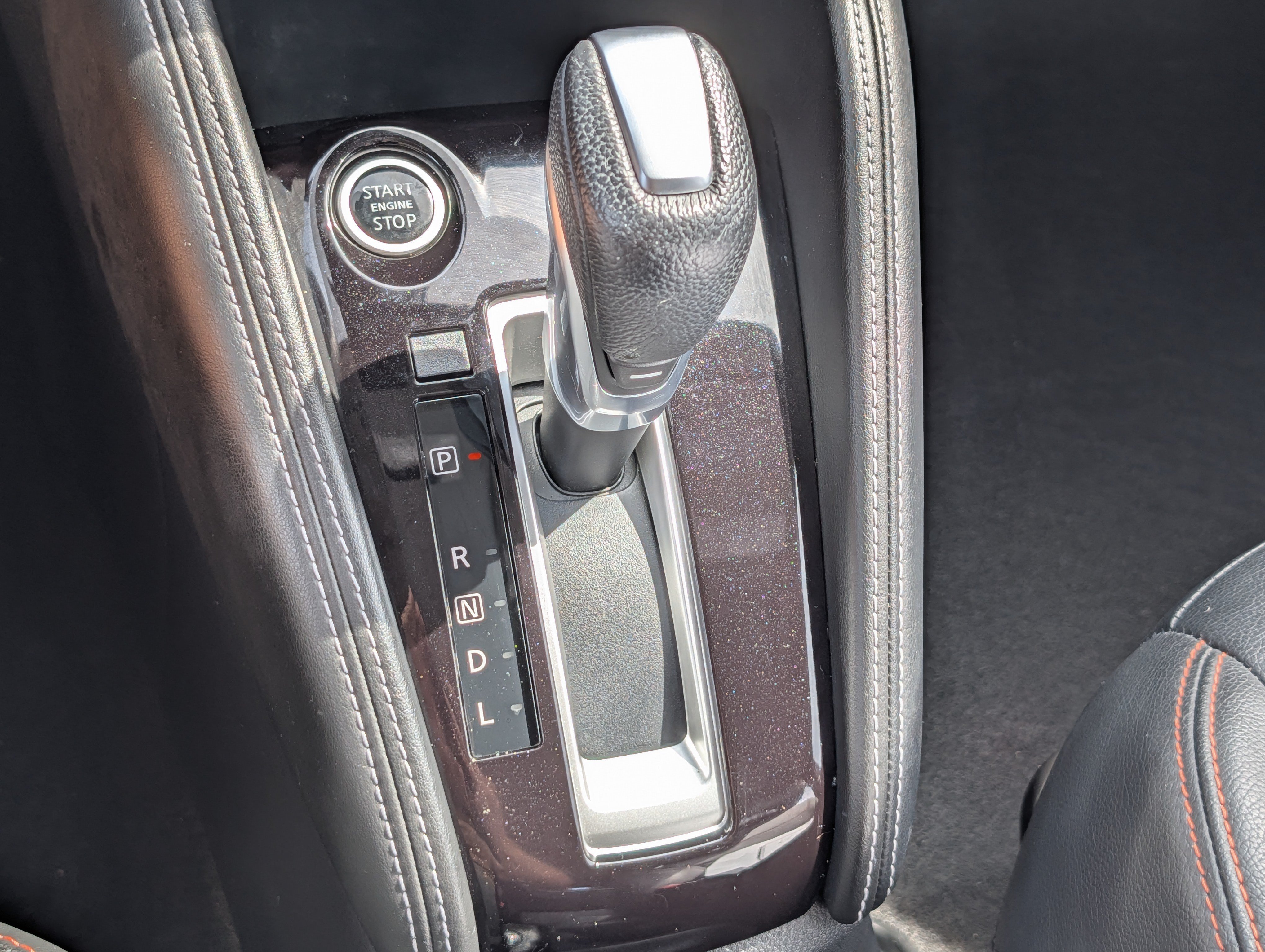 Used 2020 Nissan Kicks SR w/ SR Premium Package FWD image 24