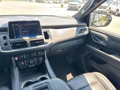 Used 2024 Chevrolet Suburban LT AWD/4WD image 20