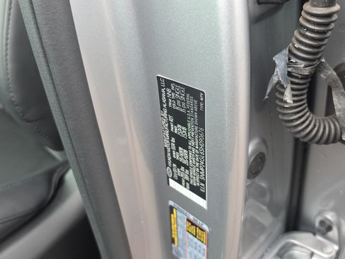 Used 2025 Hyundai Santa Fe SEL FWD image 23