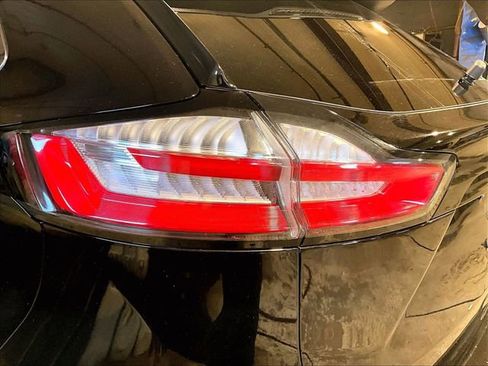 Used 2023 Ford Edge SEL image 31