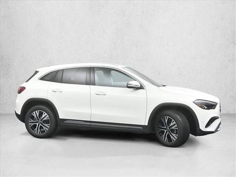 Certified 2026 Mercedes-Benz GLA 250 4MATIC image 6