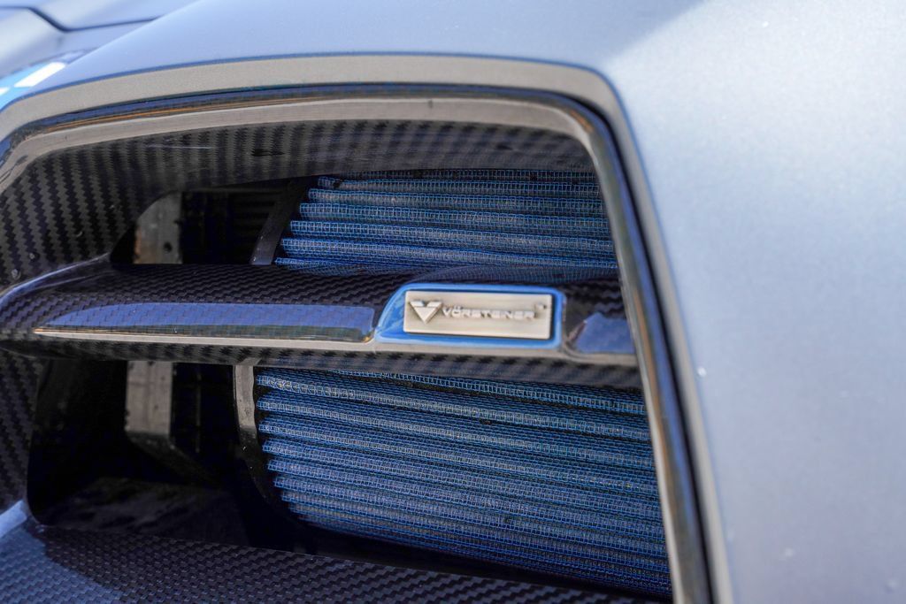 Used 2025 BMW M3 w/ M Carbon Exterior Package RWD image 14