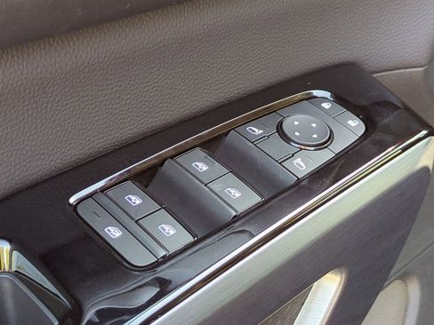 New 2026 Nissan Pathfinder SL FWD image 14