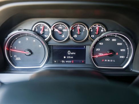 Used 2022 Chevrolet Silverado 2500 LT w/ Convenience Package image 11