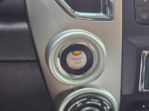 Used 2021 Nissan Titan SV w/ SV Convenience Package AWD/4WD image 35