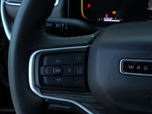 Used 2022 Jeep Wagoneer Series II image 31