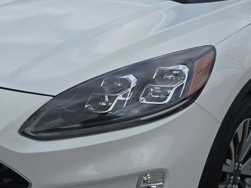 Used 2020 Ford Escape Titanium w/ Titanium Premium Package 2.0 image 32