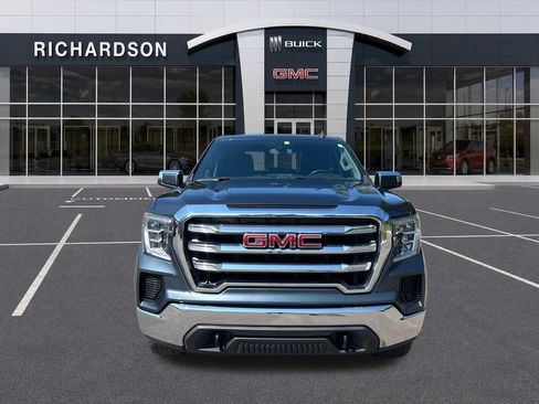 Used 2019 GMC Sierra 1500 SLE w/ X31 Off-Road Package AWD/4WD image 9