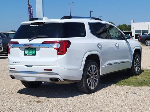 Used 2023 GMC Acadia Denali w/ Trailering Package image 7