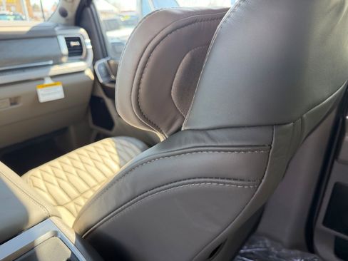 New 2026 Ford F350 Platinum w/ Platinum Plus Package image 28