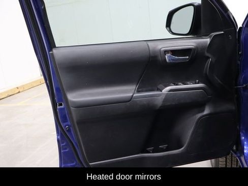 Used 2023 Toyota Tacoma TRD Sport image 15