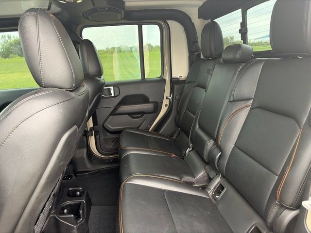 Used 2022 Jeep Gladiator Mojave w/ LED Lighting Group AWD/4WD image 6