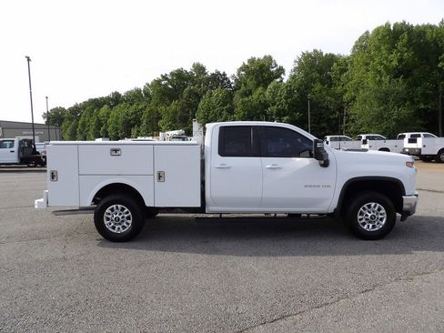 Used 2020 Chevrolet Silverado 2500 LT w/ Convenience Package AWD/4WD image 9