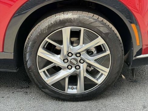 Used 2025 Cadillac Optiq Luxury 1 w/ LPO, Floor Liner Package AWD/4WD image 9