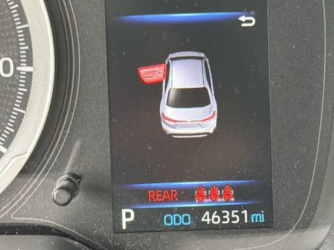 Used 2022 Toyota Corolla LE FWD image 9