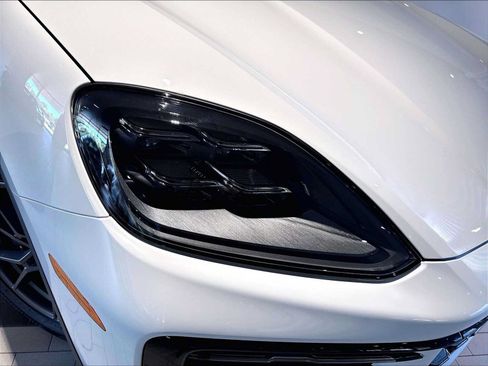 New 2026 Porsche Cayenne AWD/4WD image 12