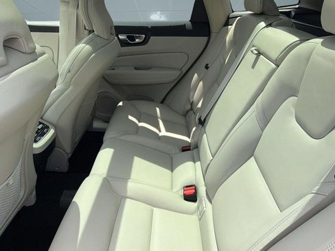 Certified 2023 Volvo XC60 B5 Ultimate w/ Climate Package FWD image 25