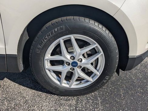 Used 2021 Ford Edge SEL w/ Convenience Package image 13