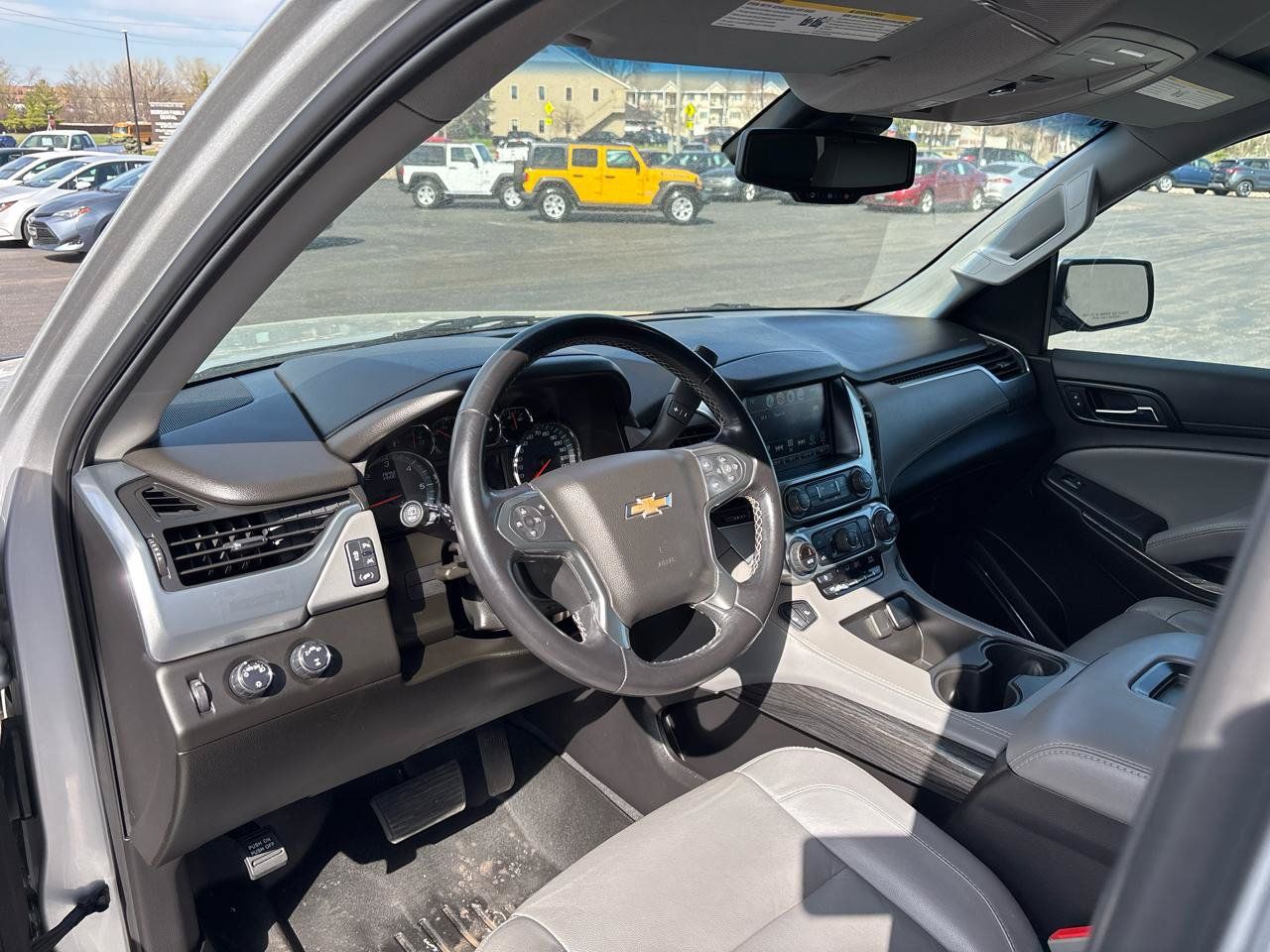 Used 2019 Chevrolet Suburban LT AWD/4WD image 11