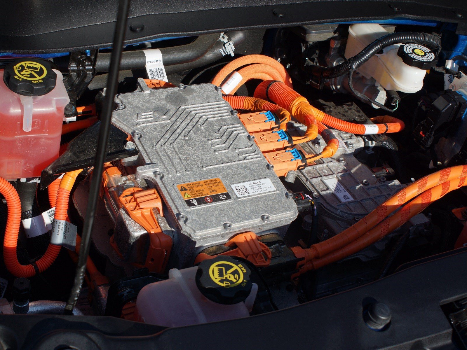 Used 2022 Chevrolet Bolt EUV Premier w/ Sun & Sound Package FWD image 27