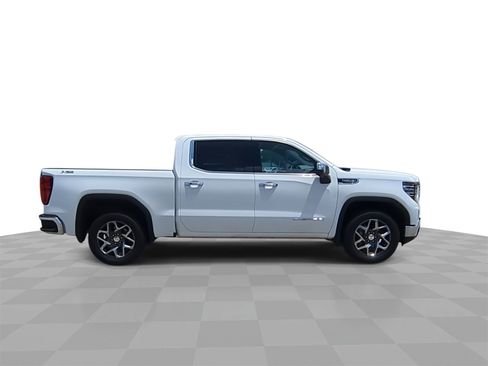 Certified 2022 GMC Sierra 1500 SLT w/ X31 Off-Road Package image 9