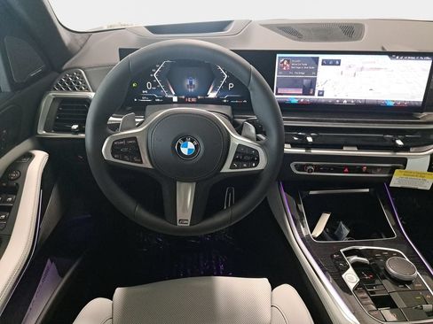 New 2026 BMW X5 sDrive40i w/ M Sport Package RWD image 13