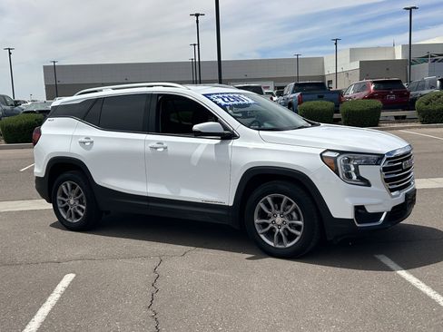 Certified 2024 GMC Terrain SLT AWD/4WD image 7