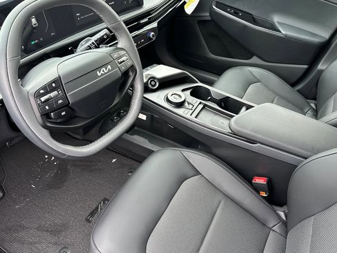 New 2025 Kia EV6 Light image 11