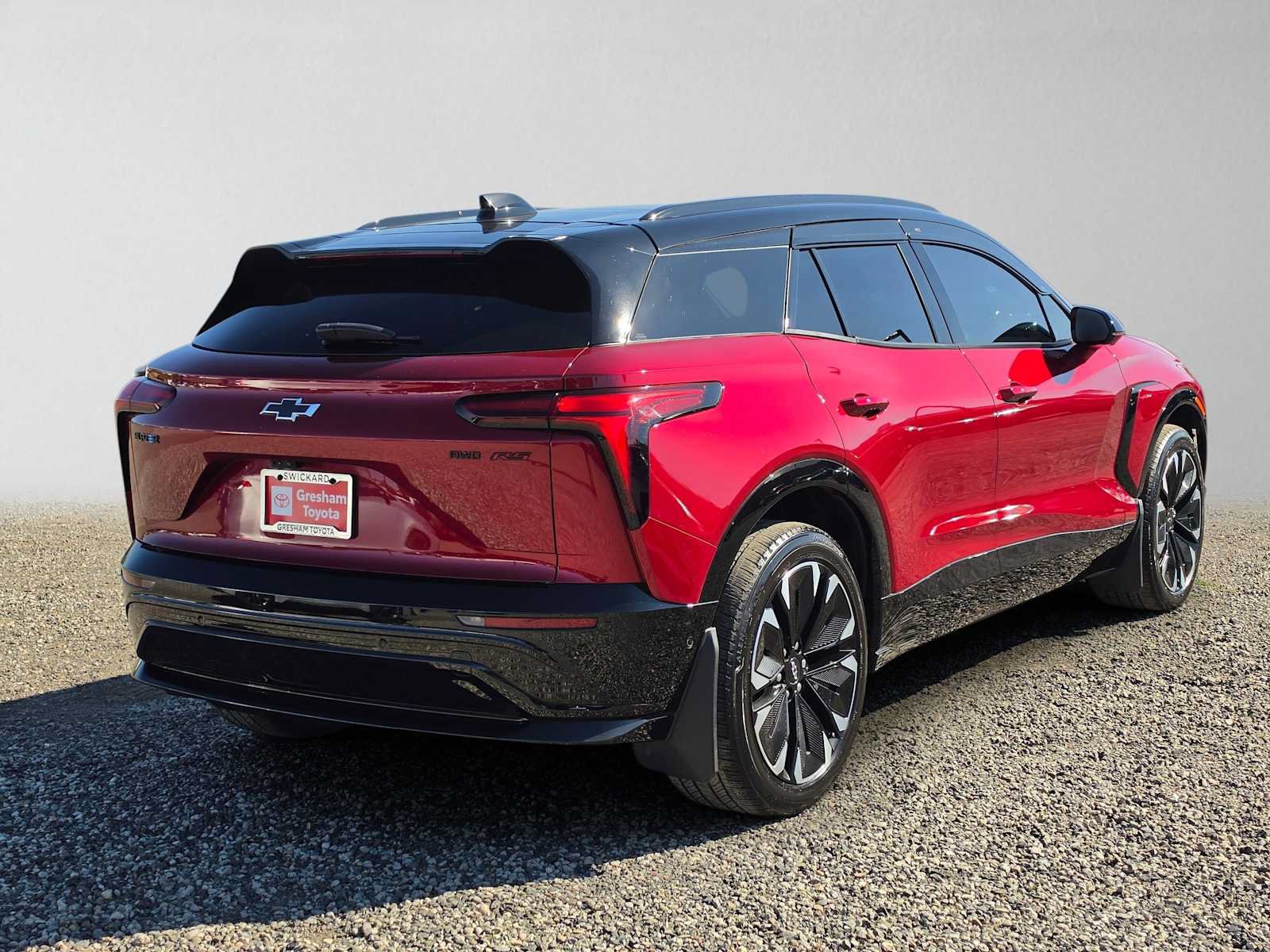 Used 2025 Chevrolet Blazer EV RS w/ Super Cruise Package AWD/4WD image 3