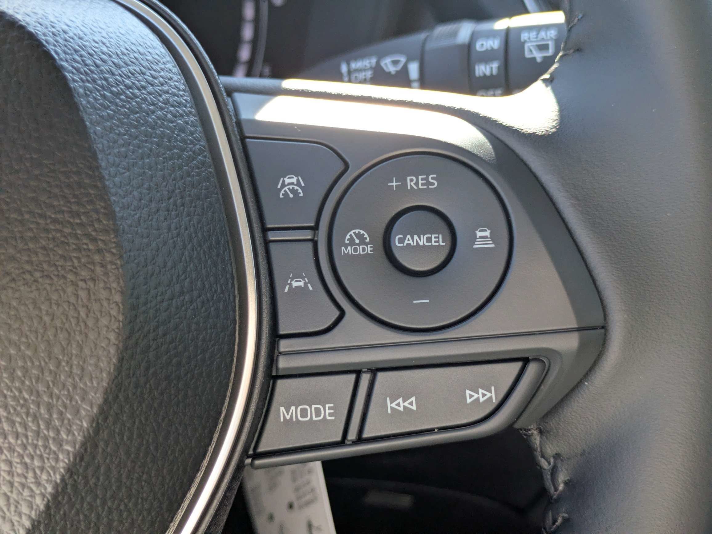 New 2026 Toyota Corolla Cross LE FWD image 26