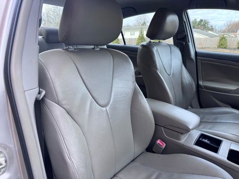 Used 2009 Toyota Camry image 38