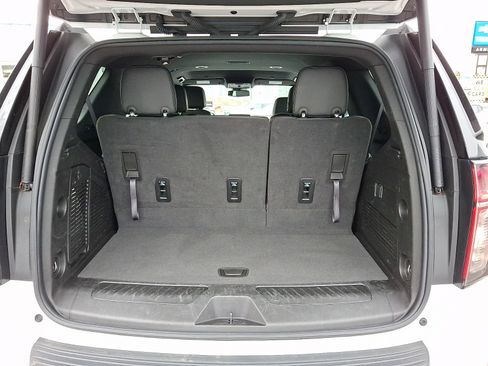 Certified 2024 Chevrolet Tahoe LT image 32