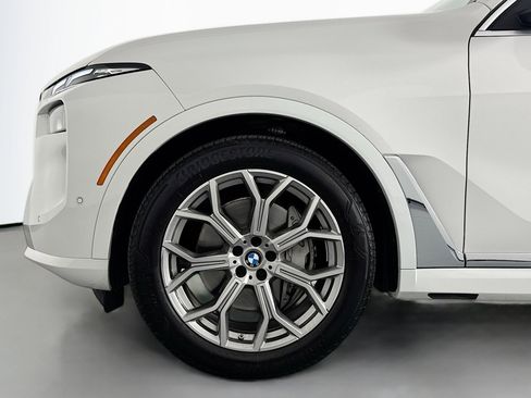 Used 2024 BMW X7 xDrive40i w/ Executive Package image 11