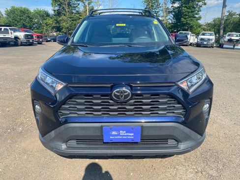 Used 2019 Toyota RAV4 XLE w/ Convenience Package AWD/4WD image 2