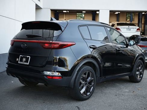 Used 2022 Kia Sportage Nightfall Edition image 7