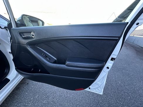 Used 2016 Kia Forte LX image 22