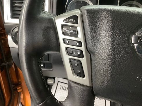 Used 2019 Nissan Titan PRO-4X w/ Pro-4x Convenience Package AWD/4WD image 15