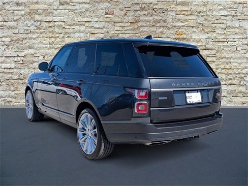 Used 2018 Land Rover Range Rover Supercharged image 4