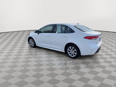 Used 2024 Toyota Corolla LE FWD image 6